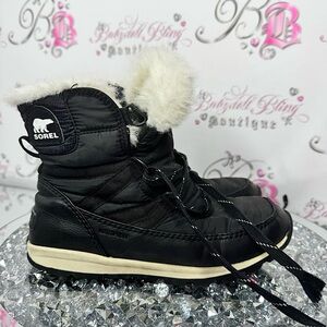 Sorel Black Winter Boots with Fur Trim Whitney short black booties warm size🇺🇸6